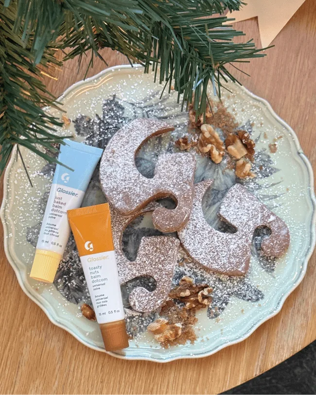 Glossier holiday beauty editorial